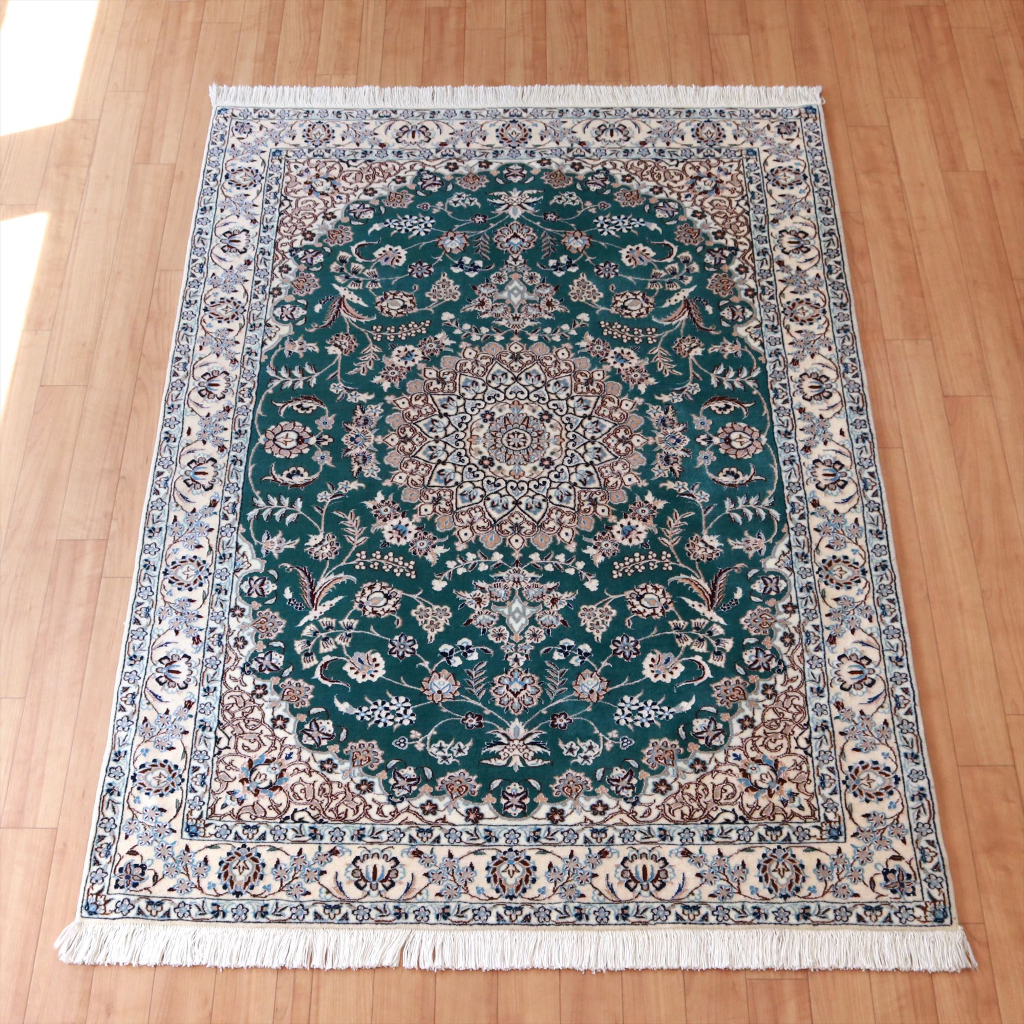 ペルシャ絨毯ナイン産4LAシルクとウール参考価格480万円手織り255×165 