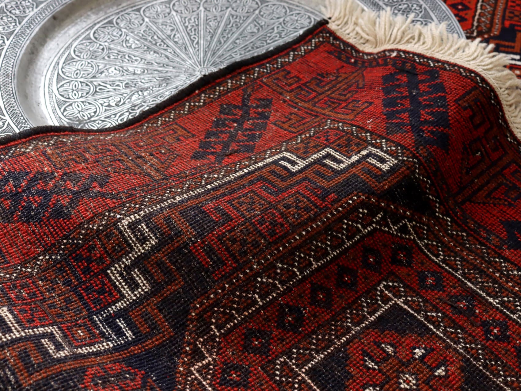 ペルシャ絨毯 ヴィンテージバルーチラグ old Baluch rug dermovisage