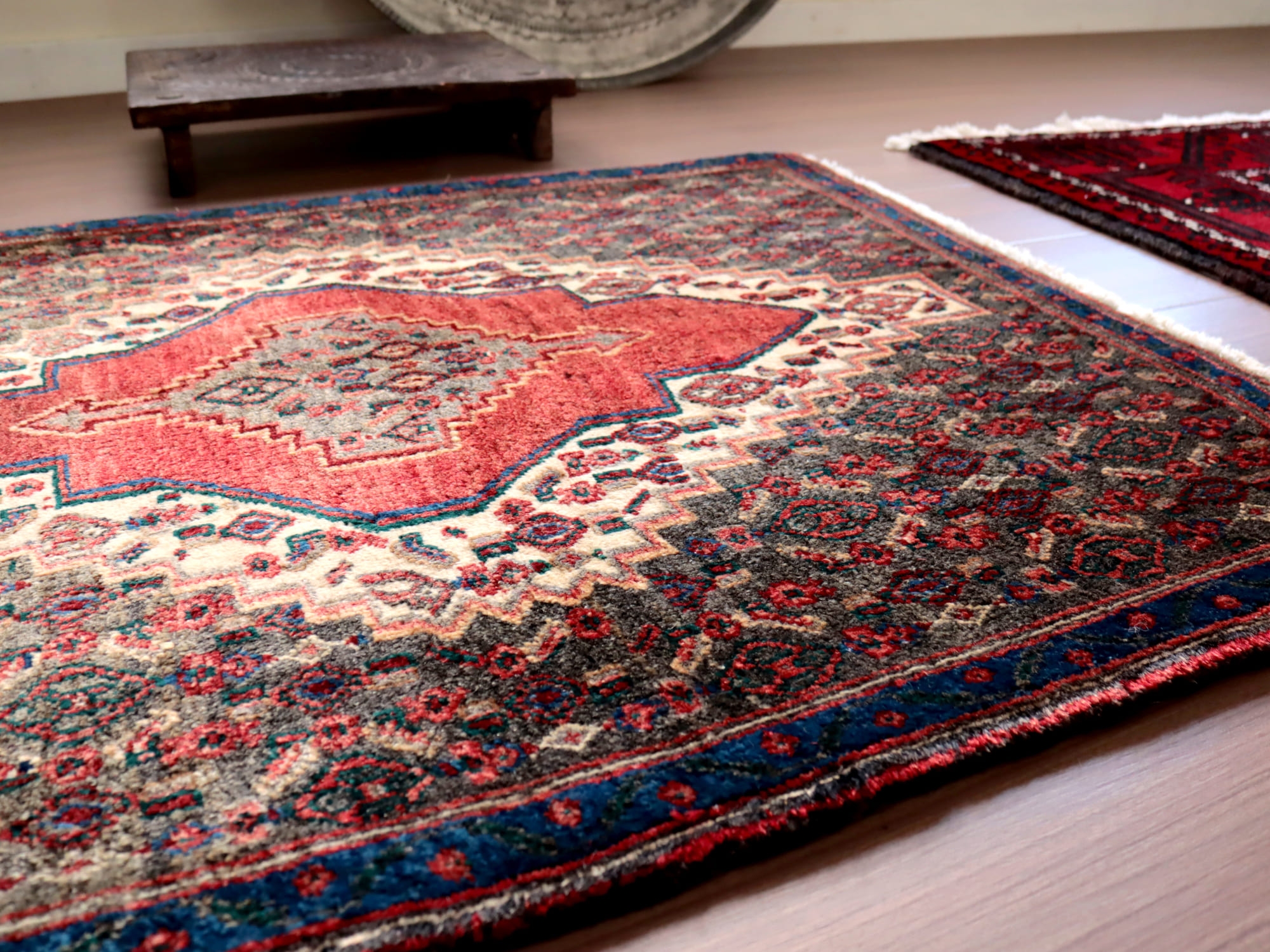 120x80cmペルシャ手織りマット(63)ギャッベ・クム・絨毯・じゅうたん 