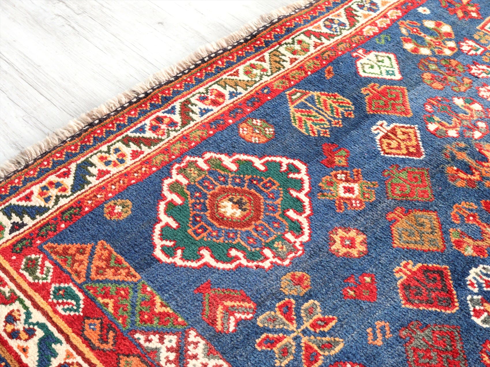 ペルシャ絨毯　トライバルラグ　キャシュクリギャッベ   112×80cm草木染め